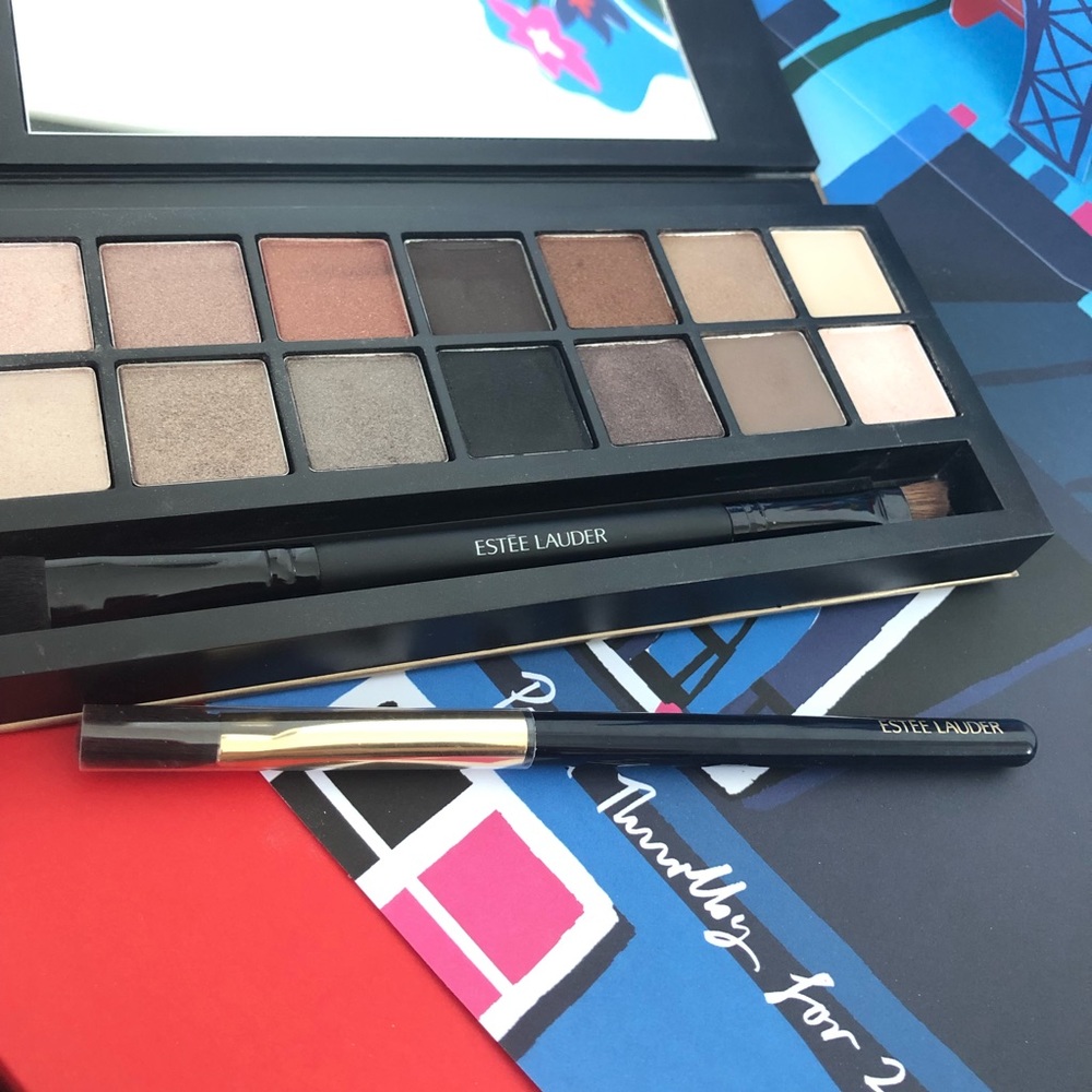 Estee lauder sultry nudes eyeshadow+extra brush